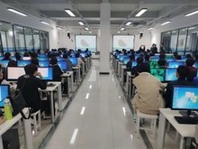 上海軟件開(kāi)發(fā)培訓(xùn) 打造計(jì)算機(jī)技術(shù)開(kāi)發(fā)的職業(yè)新路徑